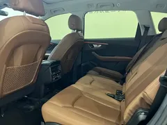 2022 Audi Q7 55 TFSI quattro S line Sport, чёрный — фото 16