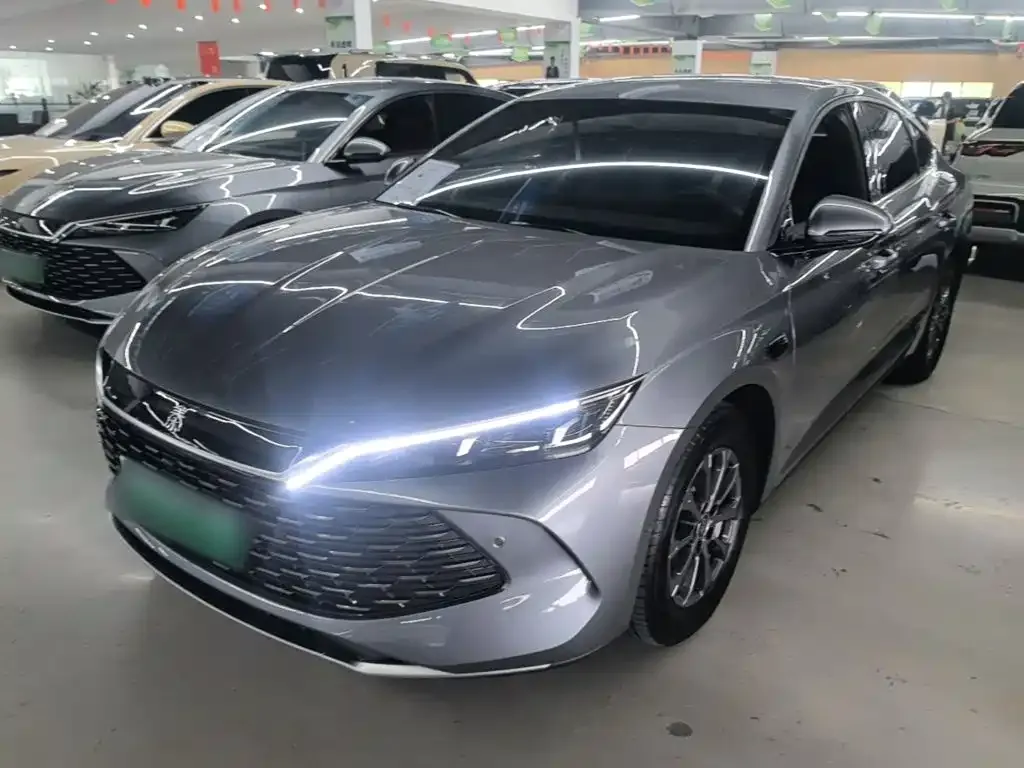 2025 BYD Qin L PHEV 80km Leading Smart Driving