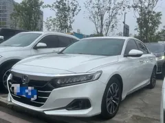 2022 Honda Accord 2.0L Hybrid, белый — фото 2