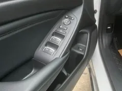 2022 Honda Accord 2.0L Hybrid, белый — фото 9