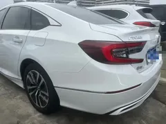 2022 Honda Accord 2.0L Hybrid, белый — фото 11