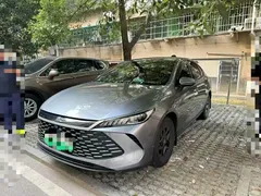2025 BYD Qin PLUS DM-i PHEV Smart Driving 55km Leading — фото 1