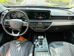 2022 Hongqi HS5 2.0T 4WD — фото 7