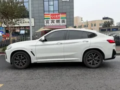 2022 BMW X4 25i M Sport Package, белый — фото 3