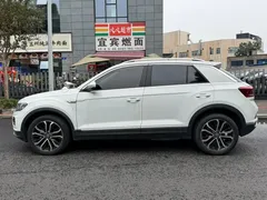 2022 Volkswagen T-Roc 280TSI DSG 2WD Comfort Plus, белый — фото 3
