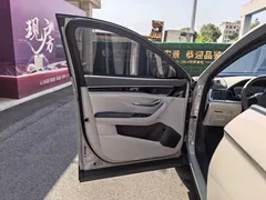2025 BYD Song PLUS DM-i PHEV 112km Premium, белый — фото 9