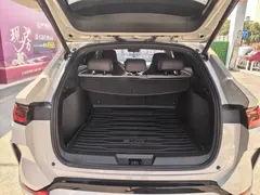 2025 BYD Song PLUS DM-i PHEV 112km Premium, белый — фото 15