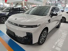 2025 Leapmotor B10 510 Enjoy — фото 2