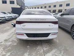 2024 BYD Qin PLUS Honor DM-i PHEV 55km Leading, белый — фото 6