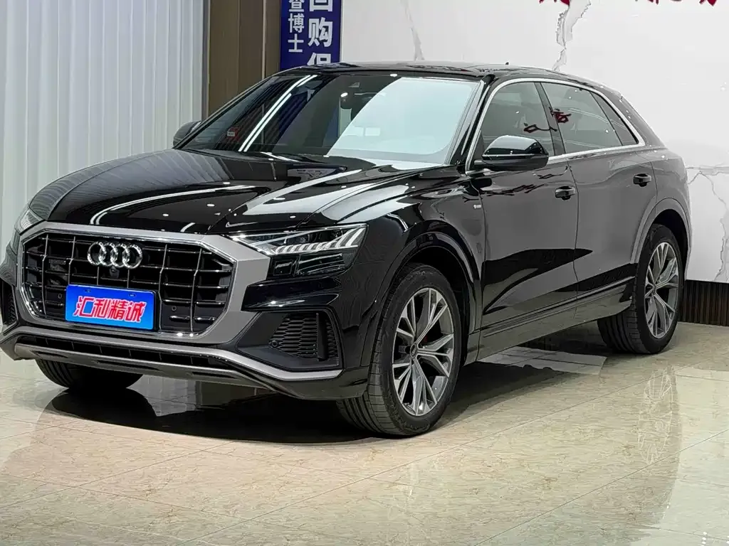 2021 Audi Q8 55 TFSI Sport