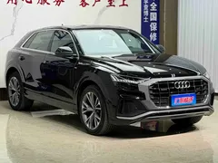 2021 Audi Q8 55 TFSI Sport, чёрный — фото 3
