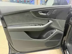 2021 Audi Q8 55 TFSI Sport, чёрный — фото 4