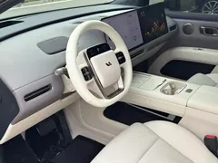 2025 Li Auto i6 4WD Standard — фото 8