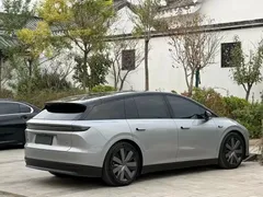2025 Li Auto i6 4WD Standard — фото 15