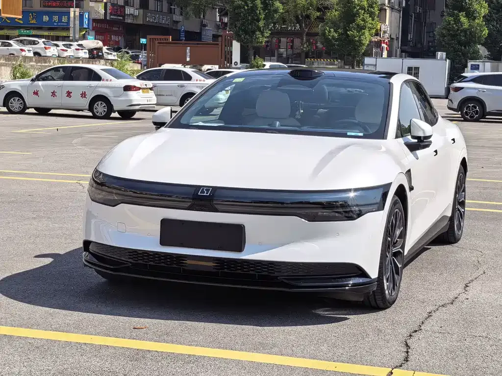 2025 Zeekr 007 RWD Smart Driving 75kWh