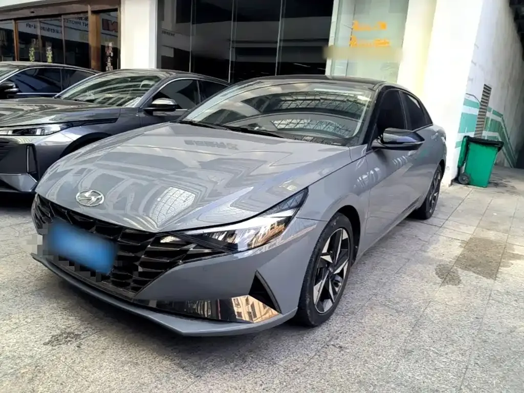 2022 Hyundai Elantra 1.5L CVT LUX Premium