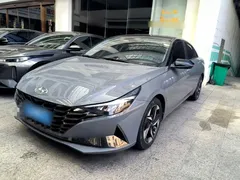 2022 Hyundai Elantra 1.5L CVT LUX Premium — фото 1