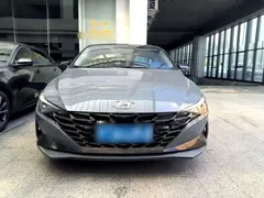 2022 Hyundai Elantra 1.5L CVT LUX Premium — фото 3