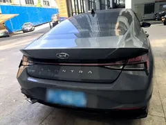 2022 Hyundai Elantra 1.5L CVT LUX Premium — фото 6