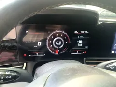 2022 Hyundai Elantra 1.5L CVT LUX Premium — фото 12