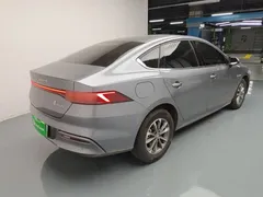 2024 BYD Qin PLUS Honor DM-i PHEV 55km Leading — фото 7