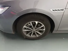 2024 BYD Qin PLUS Honor DM-i PHEV 55km Leading — фото 23
