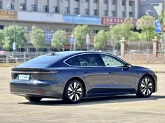 2023 Nio ET7 75kWh, синий — фото 7