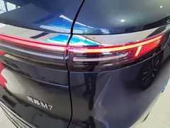 2026 Aito M7 EREV Pro+ 4WD 5-seat, синий — фото 8
