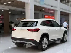 2022 Mercedes-Benz GLA 200, белый — фото 5