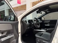 2022 Mercedes-Benz GLA 200, белый — фото 9