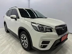 2022 Subaru Forester 2.0i AWD Luxury EyeSight, белый — фото 3