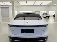 2025 Nio ET9 102kWh, белый — фото 8