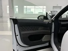 2025 Nio ET9 102kWh, белый — фото 14