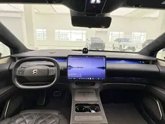 2025 Nio ET9 102kWh, белый — фото 25