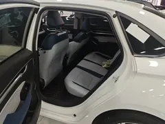 2022 Geely Emgrand 1.5L CVT Elite 4th Gen, белый — фото 6