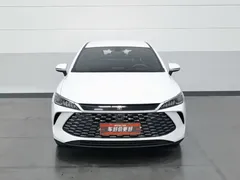 2025 BYD Qin PLUS DM-i PHEV Smart Driving 55km Leading, белый — фото 3