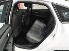 2025 BYD Qin PLUS DM-i PHEV Smart Driving 55km Leading, белый — фото 15