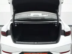 2025 BYD Qin PLUS DM-i PHEV Smart Driving 55km Leading, белый — фото 16