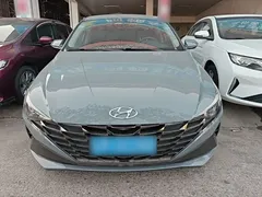2021 Hyundai Elantra 1.5L CVT LUX Premium — фото 3