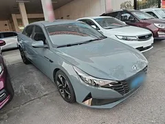 2021 Hyundai Elantra 1.5L CVT LUX Premium — фото 4