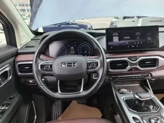 2022 Geely Okavango 1.8TD DCT Luxury 7-seat — фото 11