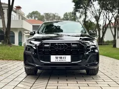 2021 Audi Q7 55 TFSI quattro S line Premium, чёрный — фото 2