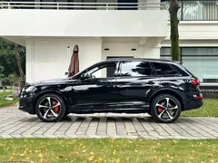 2021 Audi Q7 55 TFSI quattro S line Premium, чёрный — фото 3
