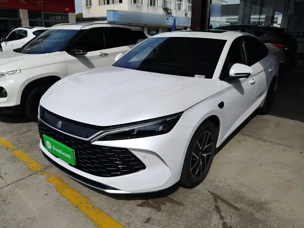 2025 BYD Qin L PHEV Smart Driving 120km