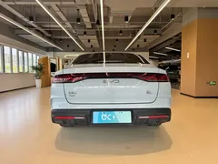 2024 BYD Qin L PHEV 80km Exceed — фото 8