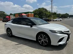2021 Toyota Camry 2.0S Fashion, белый — фото 3