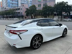 2021 Toyota Camry 2.0S Fashion, белый — фото 9