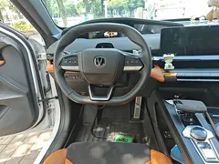2023 Changan UNI-V 1.5T Sport, белый — фото 11