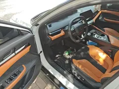 2023 Changan UNI-V 1.5T Sport, белый — фото 16