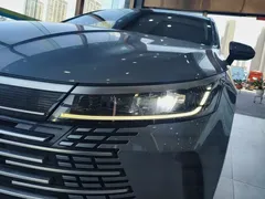 2024 BYD Destroyer 05 DM-i PHEV 55km Luxury — фото 5